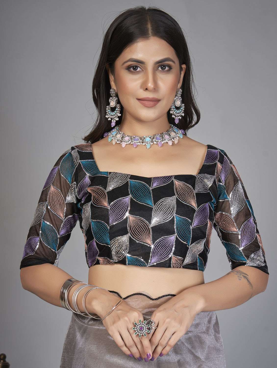 women solid plain saree with blouse - 22041893 -  Standard Image - 5