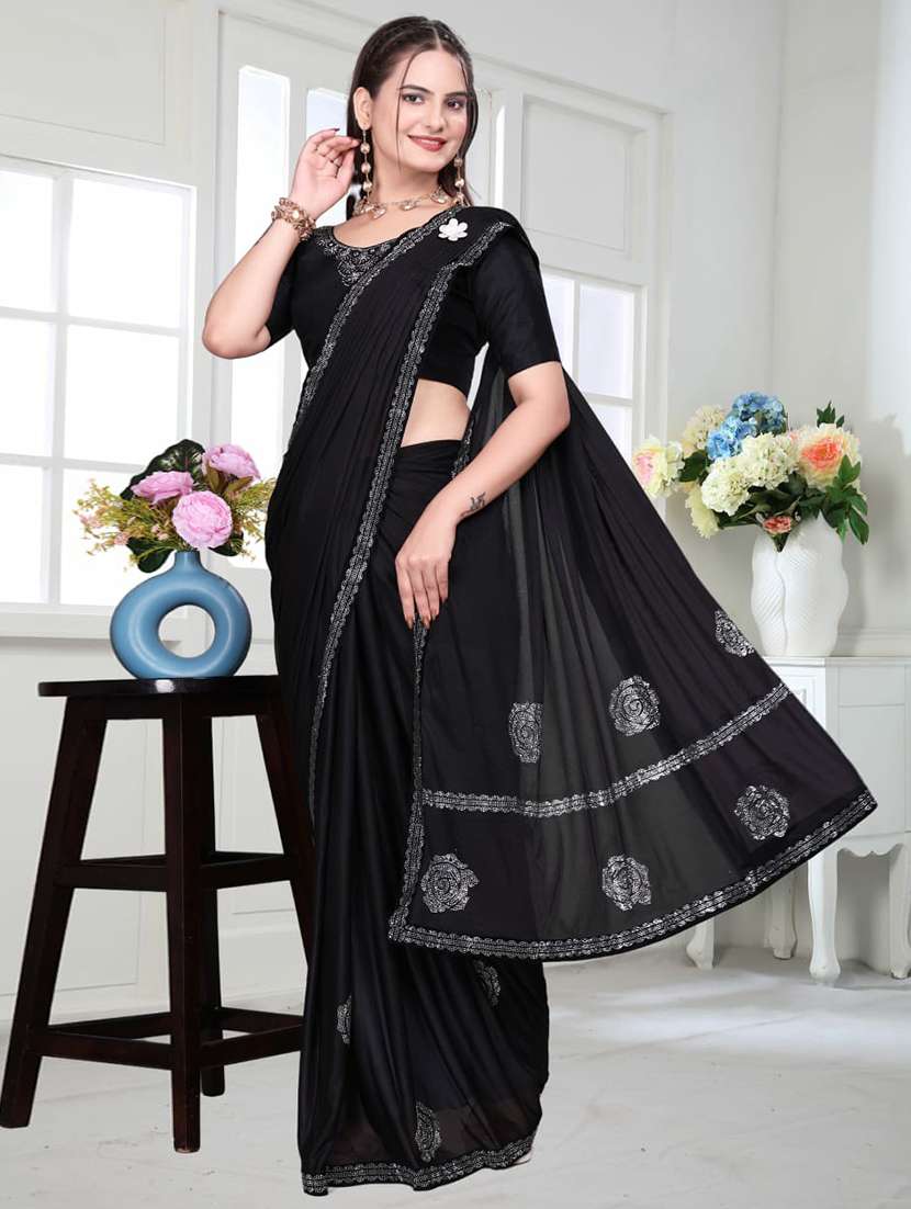 women black embellished saree with blouse - 22041956 - Zoom Image - 0