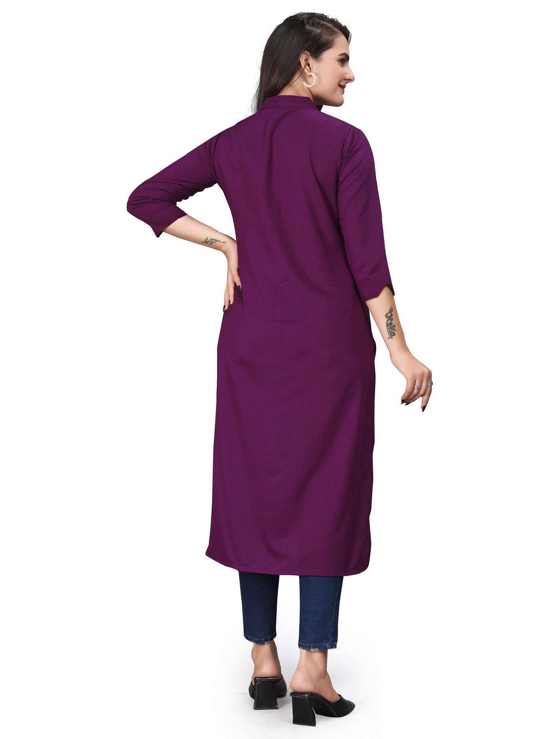women solid three quarter sleeve straight kurta  - 22041987 -  Standard Image - 3
