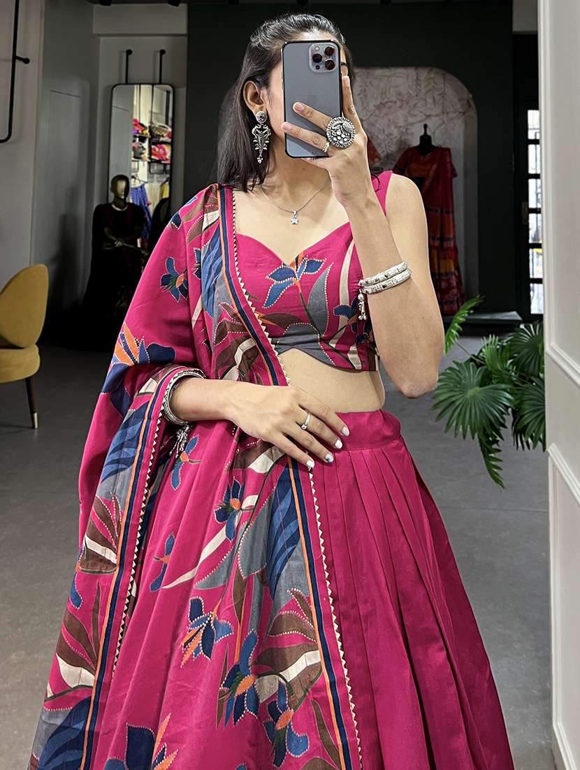 women printed flared lehenga choli with duppata set - 22041990 -  Standard Image - 3