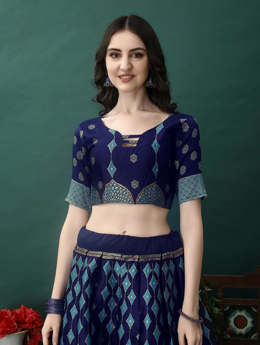 women printed flared lehenga choli with duppata set - 22042082 -  Standard Image - 5