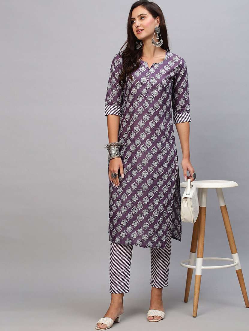 women printed three quarter sleeve kurta pant set
