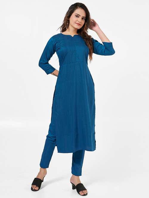 women self design three quarter sleeve kurta pant set