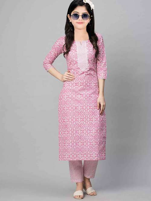 girls printed three quarter sleeve kurta and pant set 