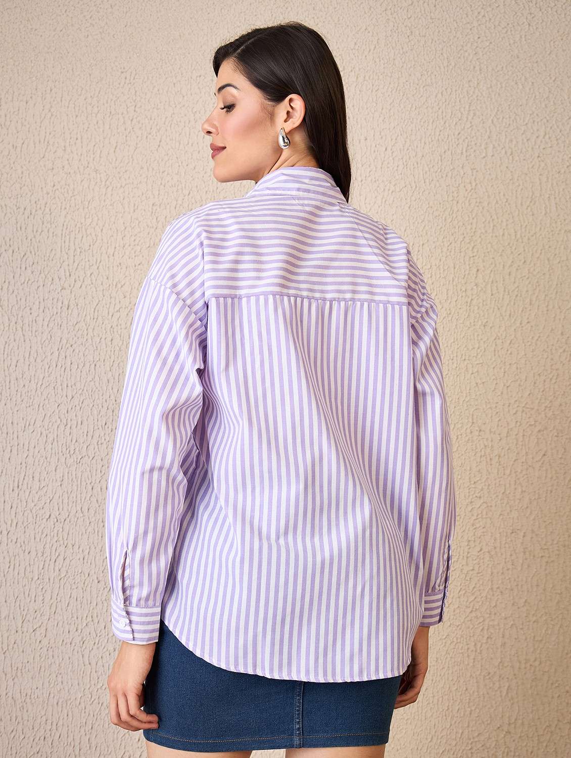 women striped collared long sleeve oversized shirt - 22042408 - Standard Image - 3