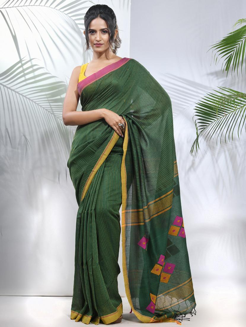 women self design handloom saree with blouse - 22042694 - Zoom Image - 0