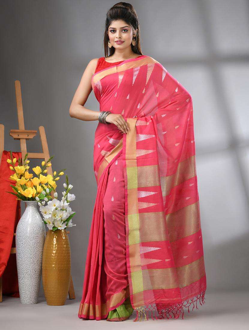 women self design handloom saree with blouse