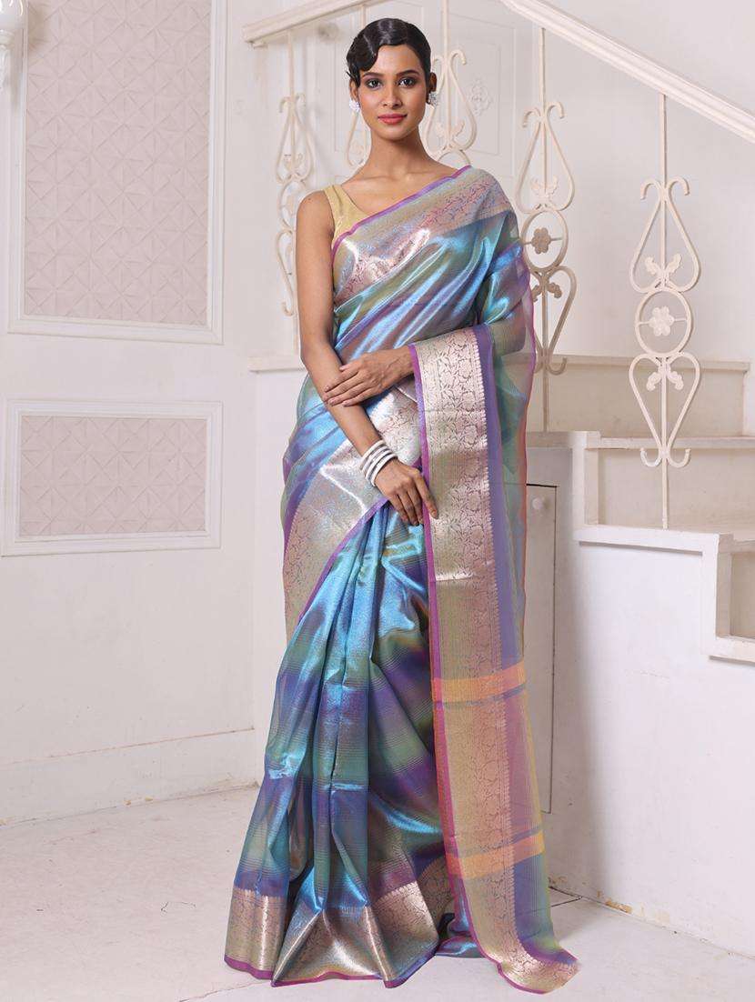 women solid with bordered saree with blouse