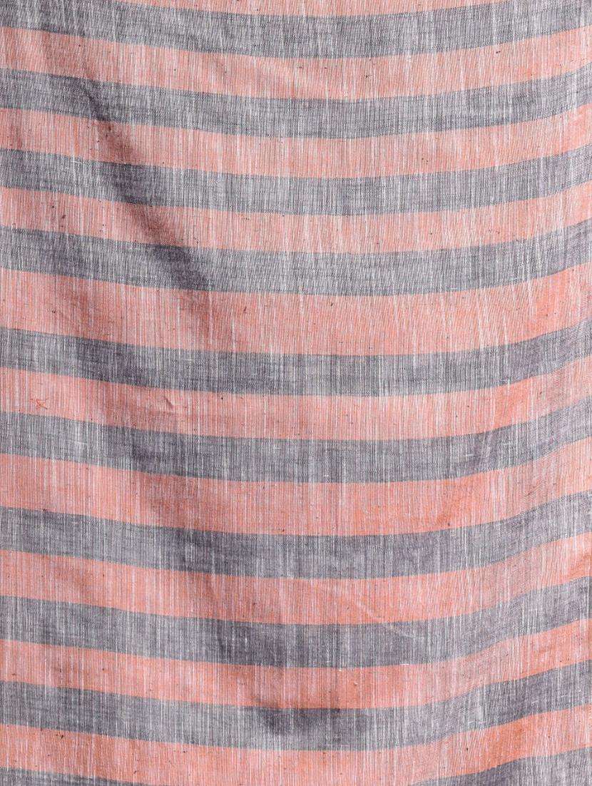 women striped handloom saree with blouse - 22042968 -  Standard Image - 3