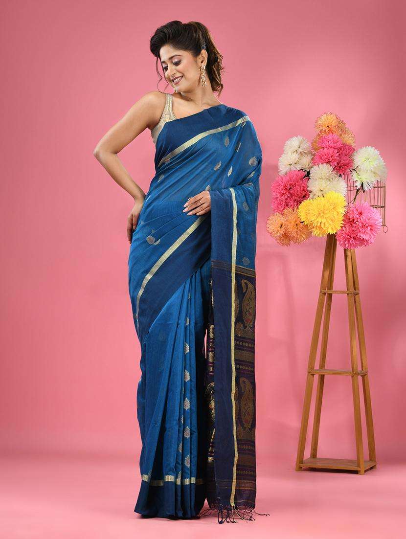 women self design handloom saree with blouse