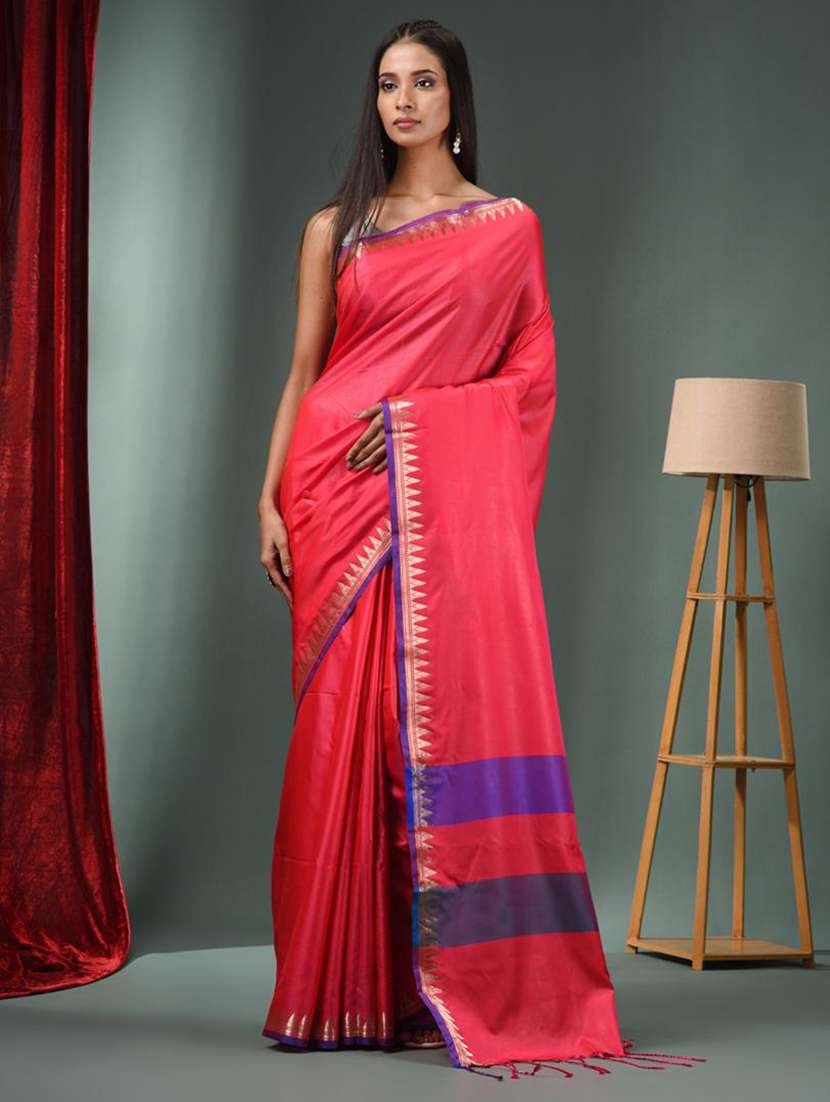 women solid with bordered saree with blouse
