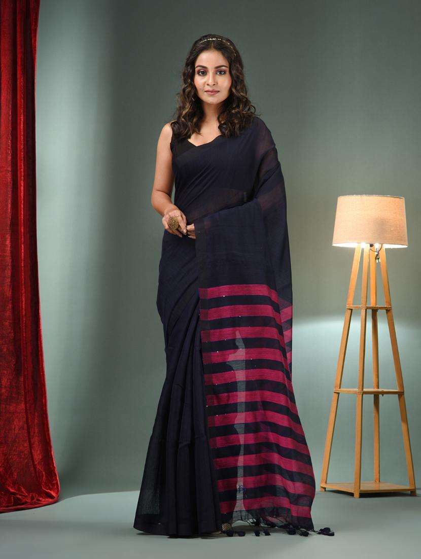women solid handloom saree with blouse
