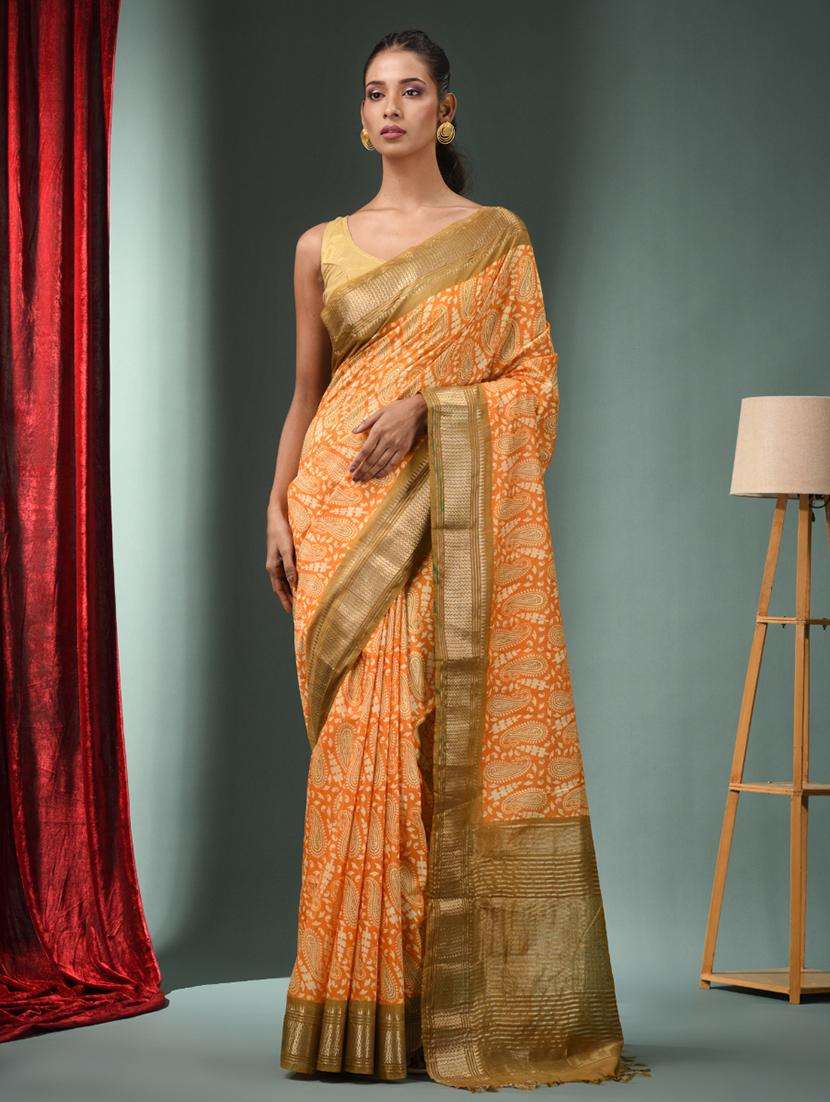women paisley printed bordered saree with blouse