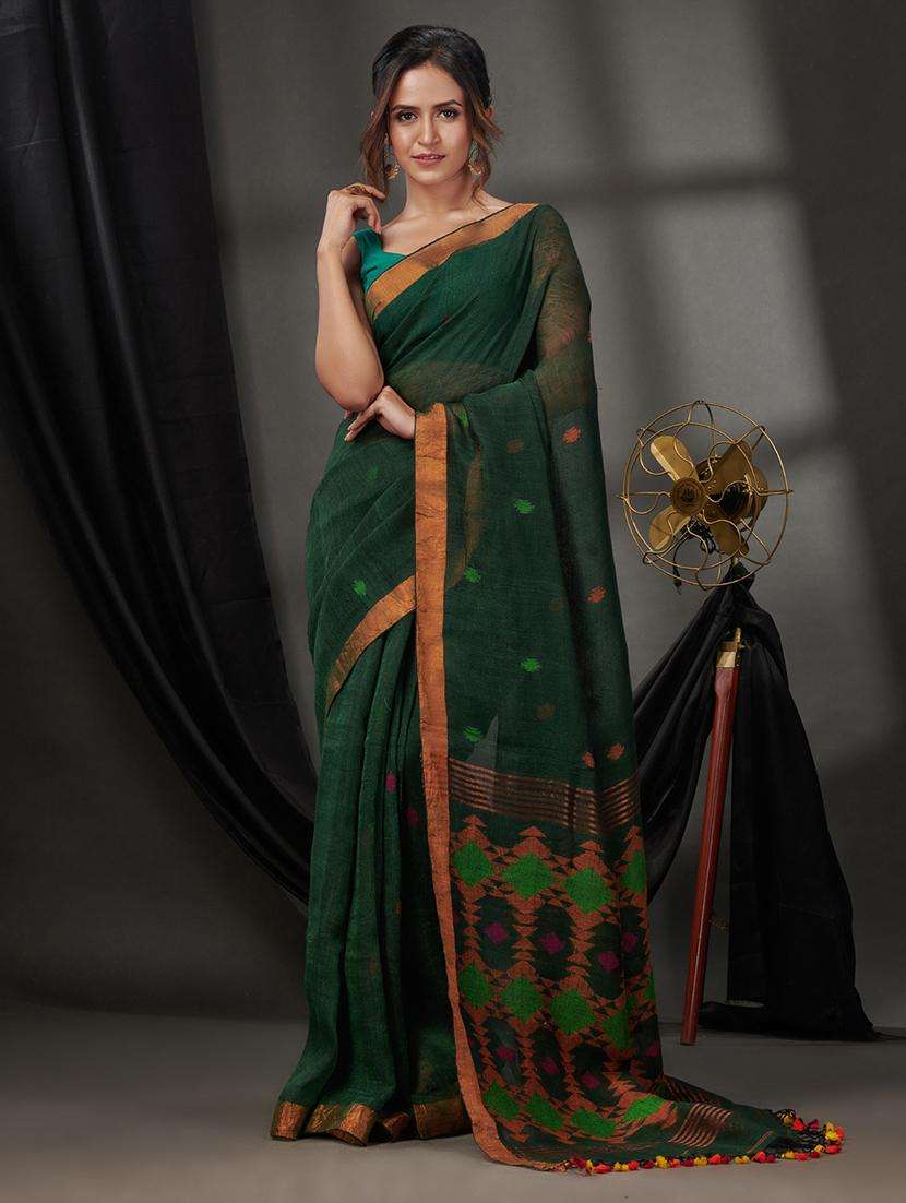 women self design handloom saree with blouse - 22043169 - Zoom Image - 0