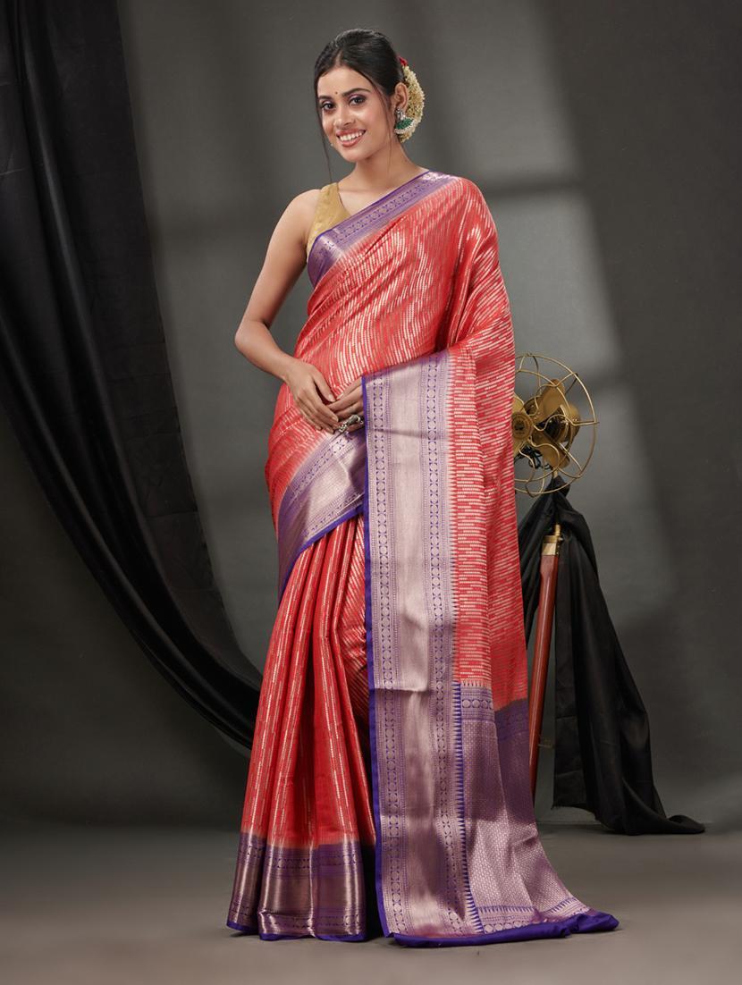 red silk blend handloom saree with blouse - 22043184 - Zoom Image - 0