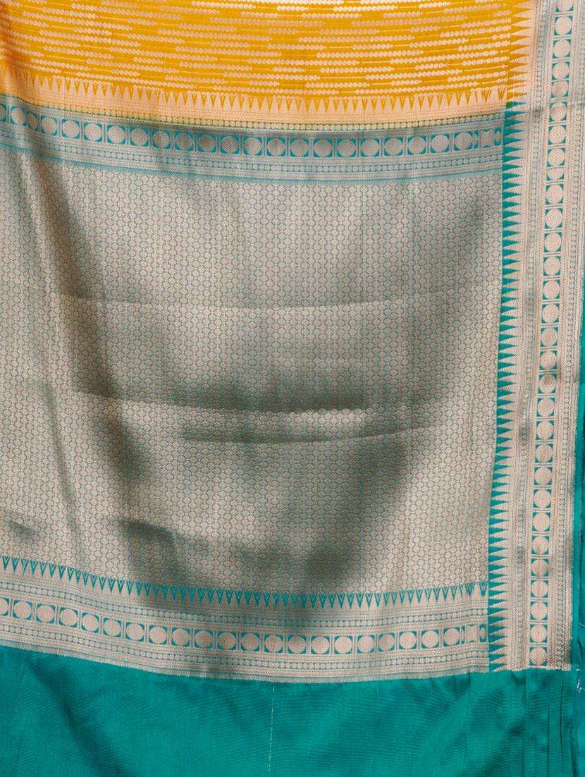 women self design bordered saree with blouse - 22043188 -  Standard Image - 3