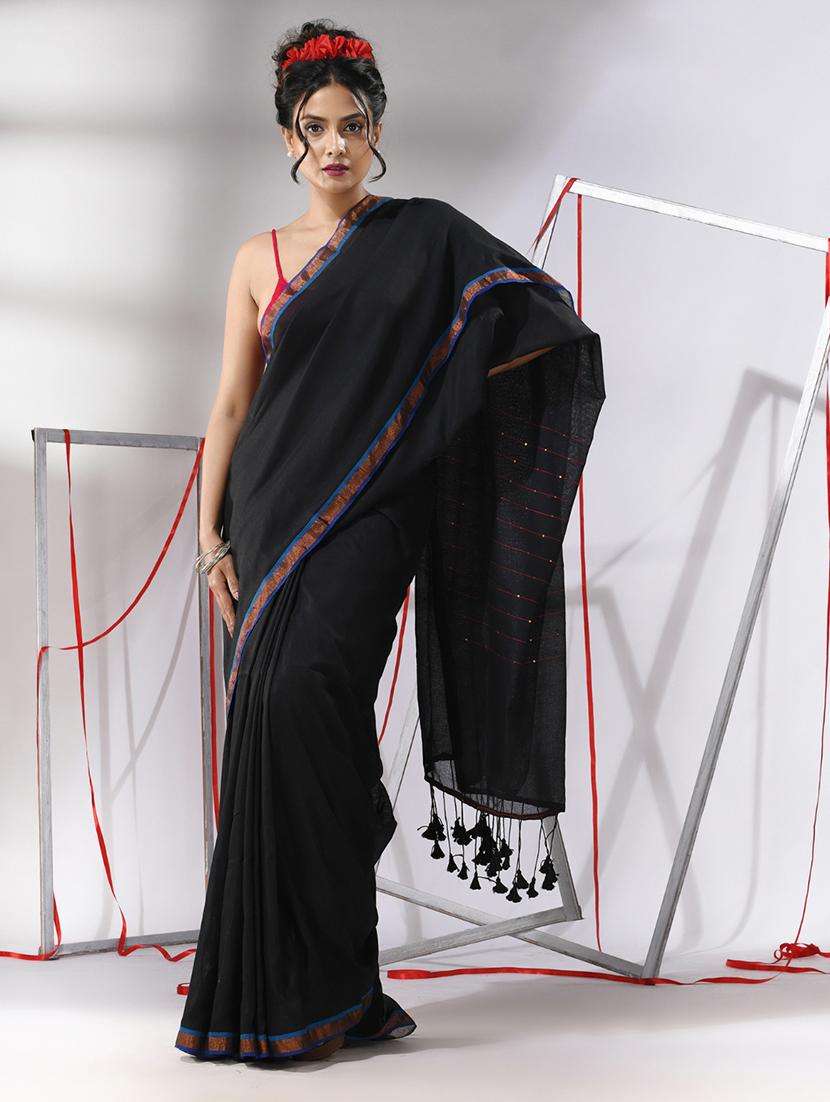 women black handloom saree with blouse - 22043252 -  Zoom Image - 0