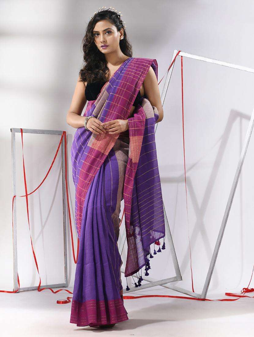 women self design handloom saree with blouse