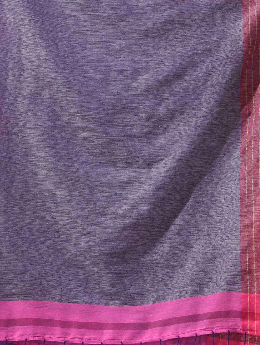 women striped handloom saree with blouse - 22043273 -  Standard Image - 3