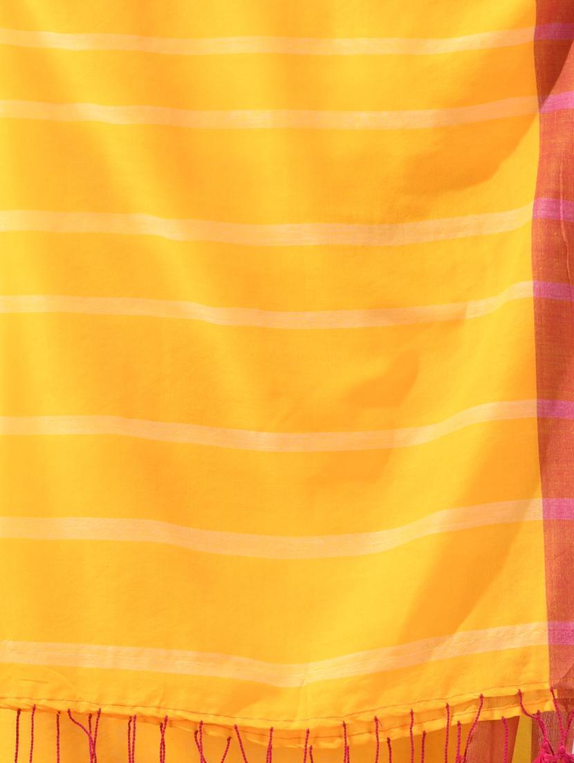 women striped handloom saree with blouse - 22043301 - Standard Image - 3
