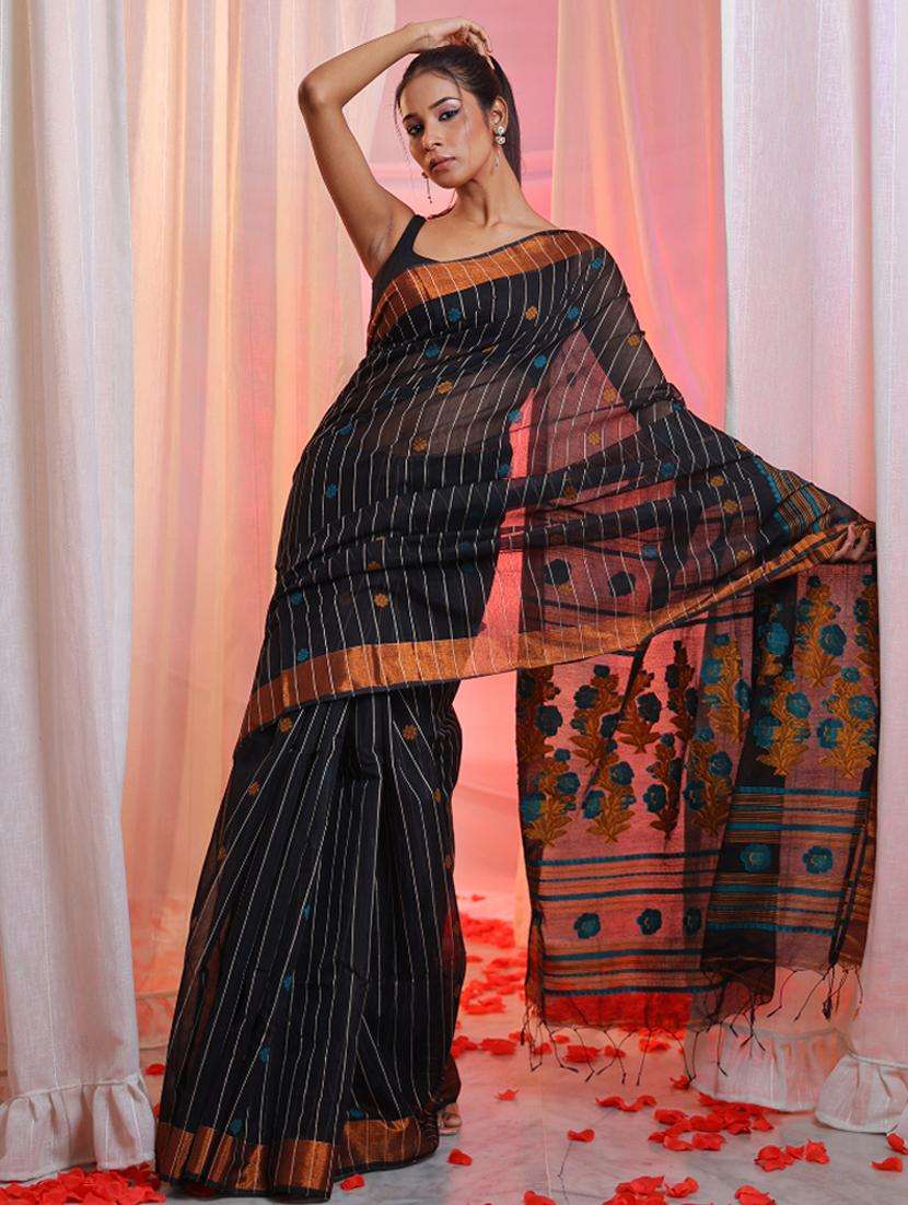 women self design handloom saree with blouse