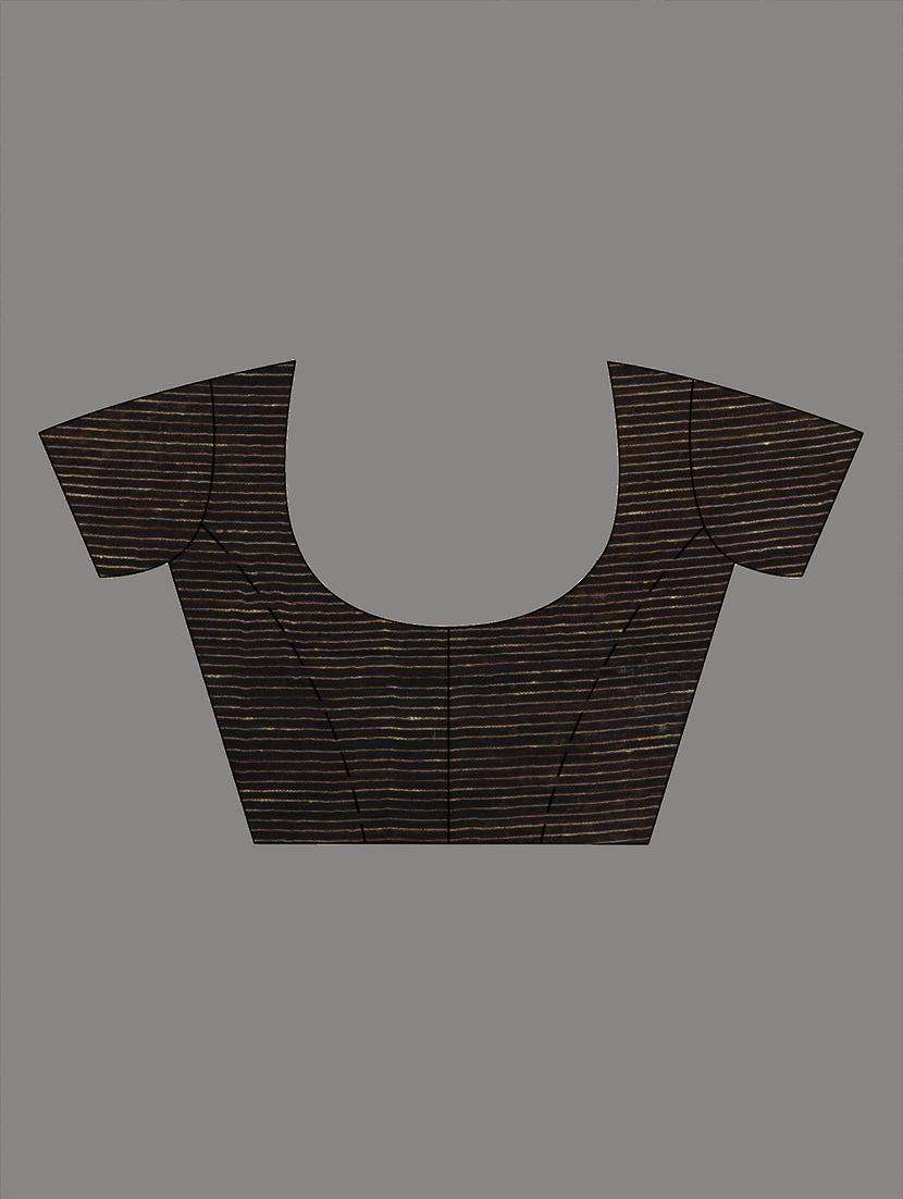 women striped handloom saree with blouse - 22043468 - Standard Image - 3