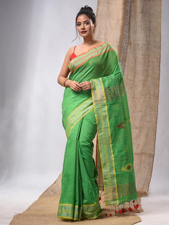 women self design handloom saree with blouse - 22043484 - Zoom Image - 0