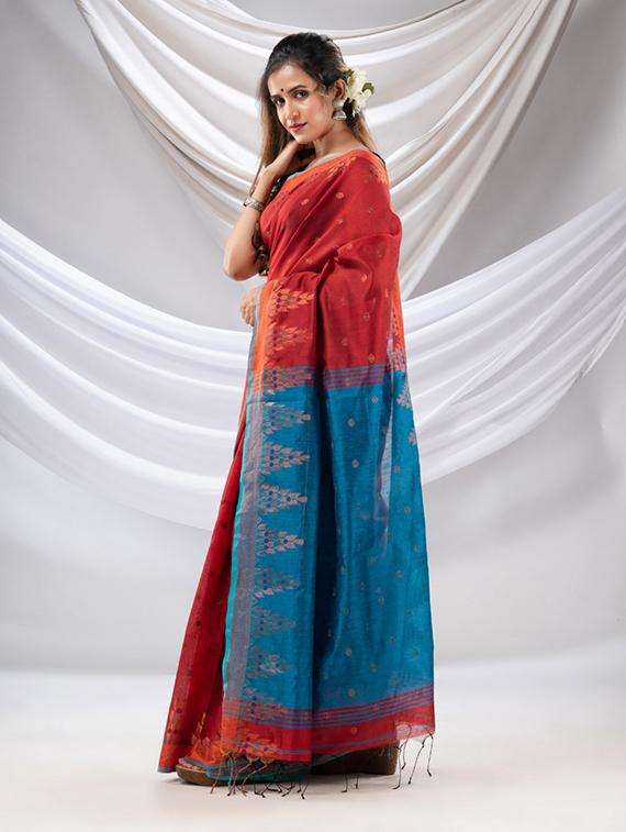 women self design handloom saree with blouse - 22043572 -  Standard Image - 3