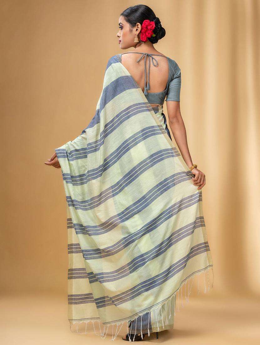 women striped handloom saree with blouse - 22043716 -  Standard Image - 3