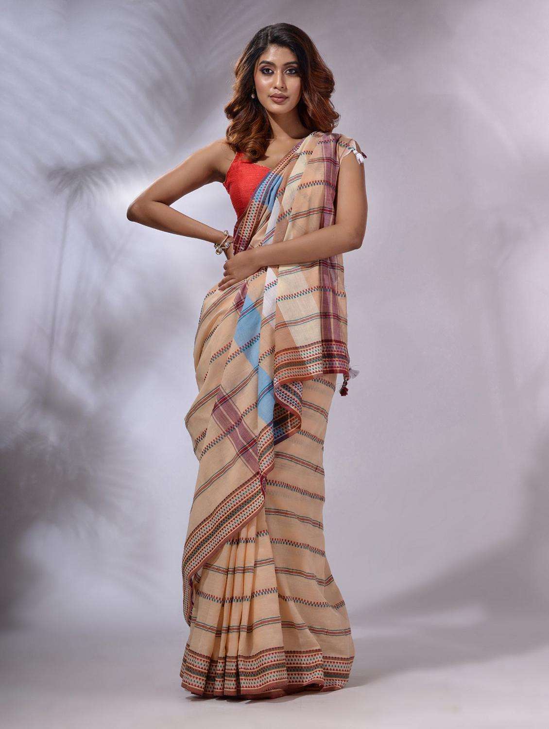 women self design handloom saree with blouse