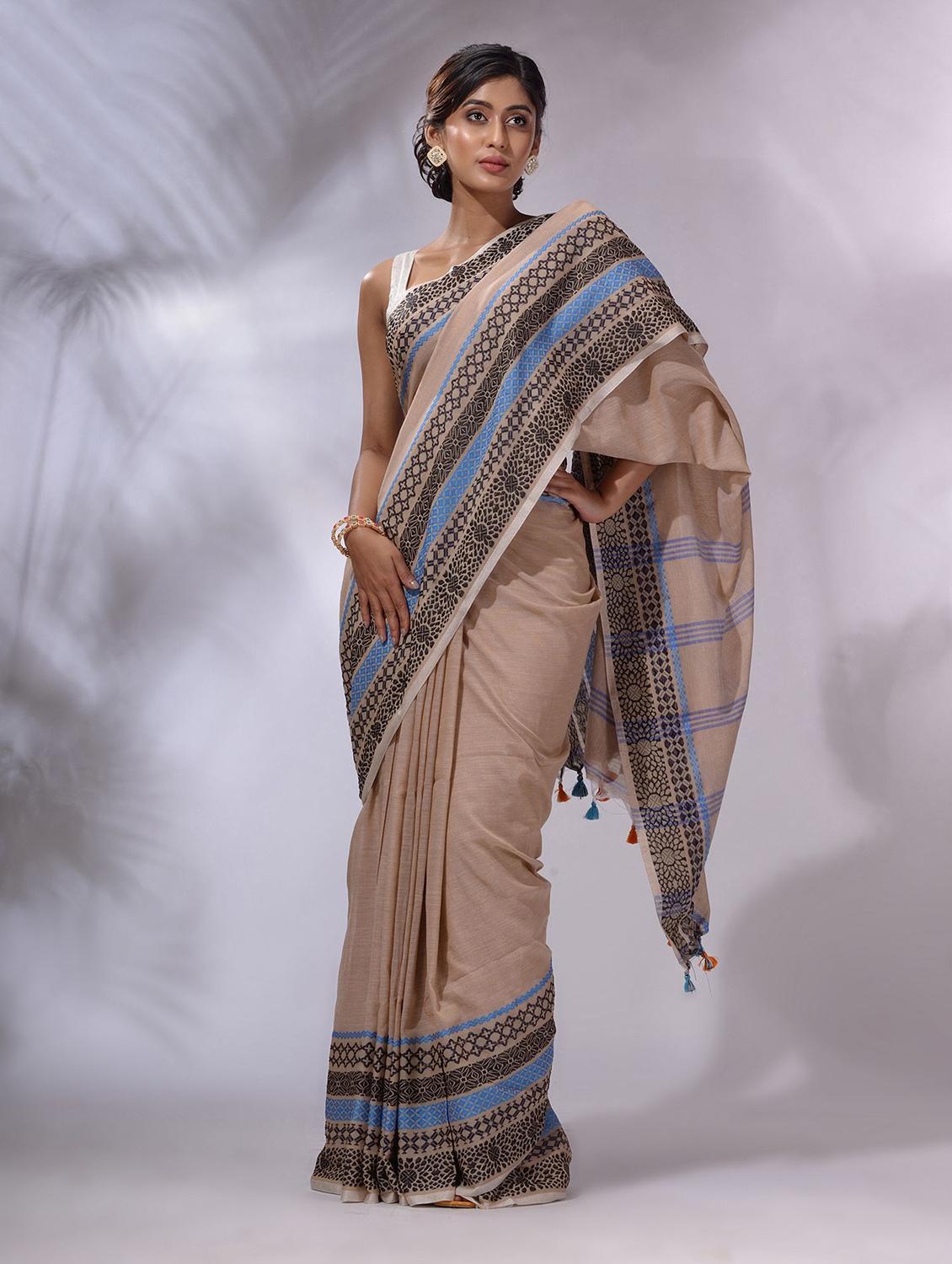 women beige handloom saree with blouse - 22043829 -  Zoom Image - 0