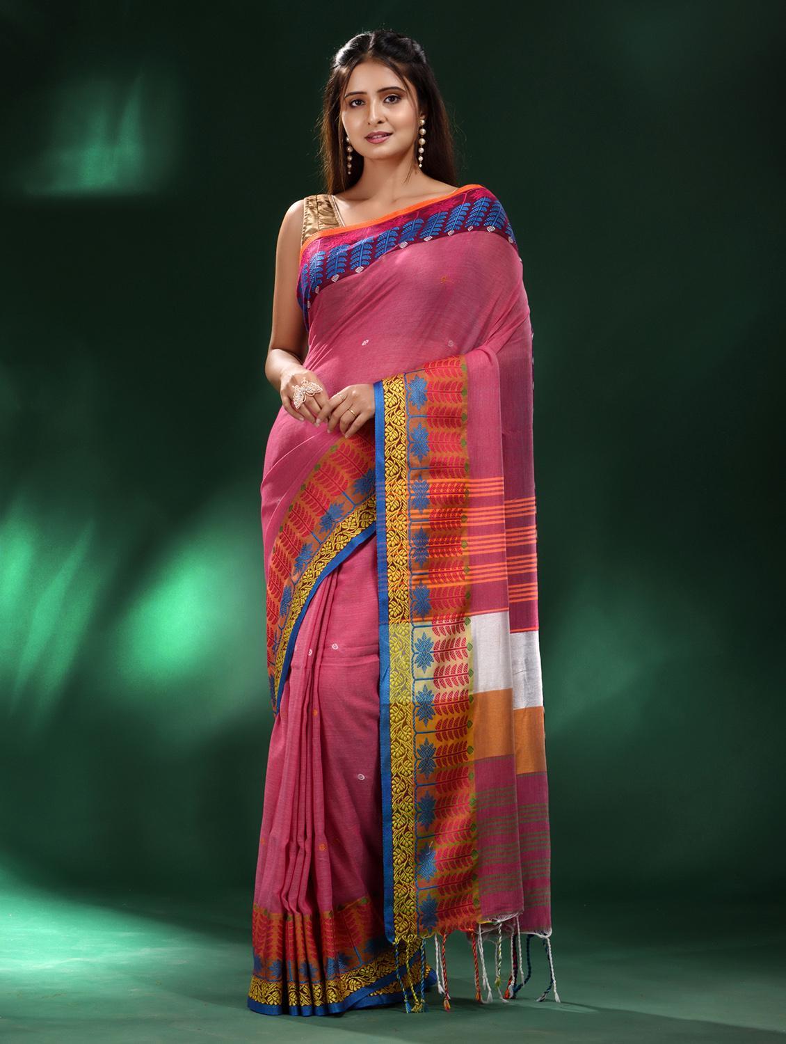 women self design handloom saree with blouse - 22043845 - Zoom Image - 0