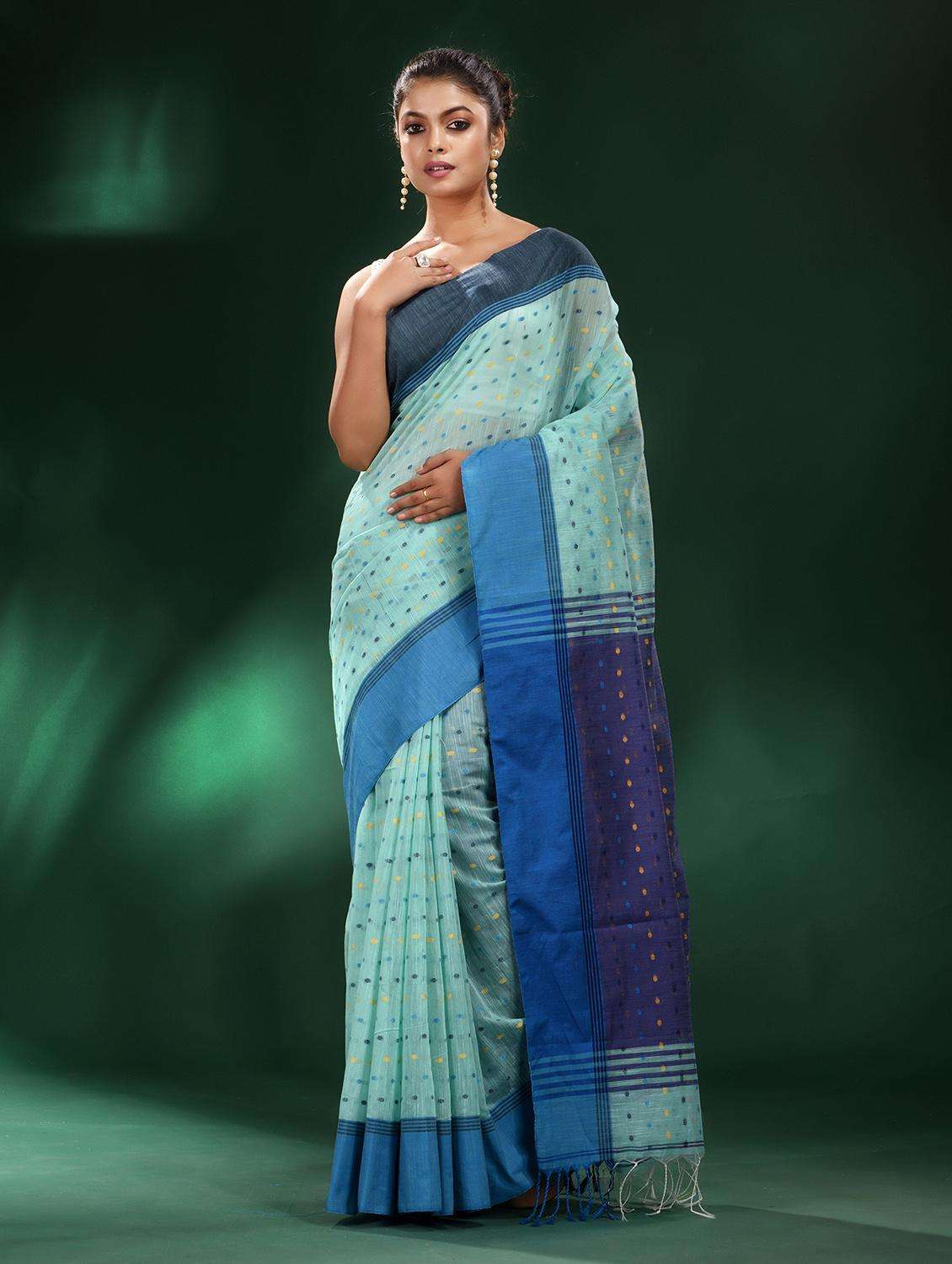 women self design handloom saree with blouse
