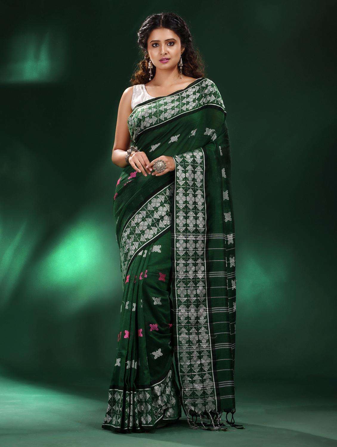 women self design handloom saree with blouse