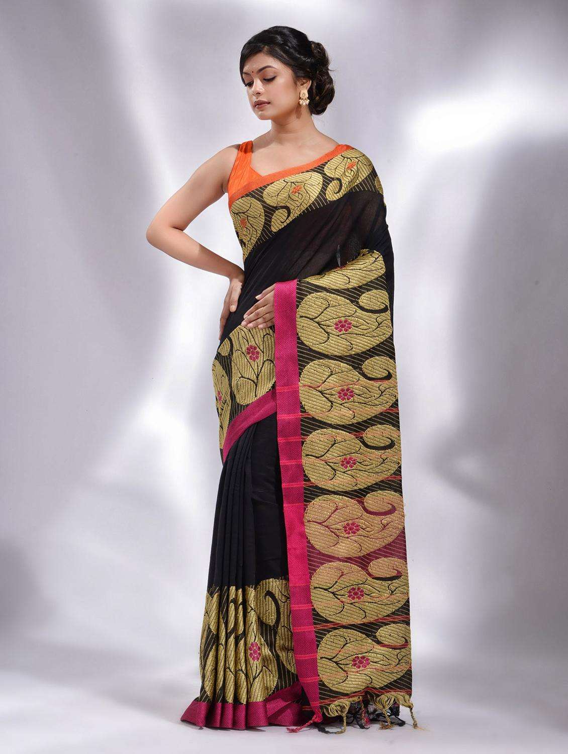 women solid with bordered saree with blouse - 22043913 - Standard Image - 3