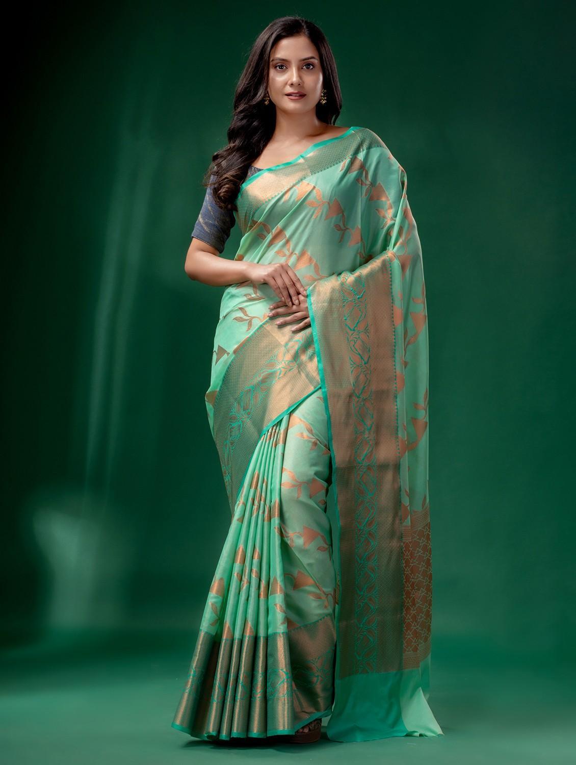 women self design banarasi saree with blouse - 22043936 - Zoom Image - 0