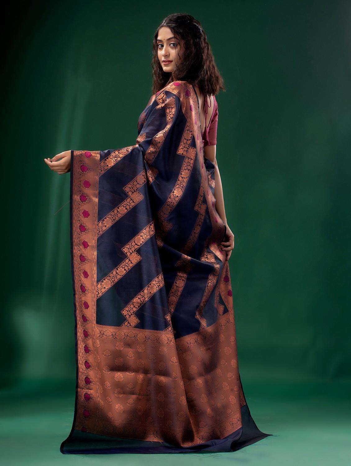 women self design banarasi saree with blouse - 22043944 -  Standard Image - 3