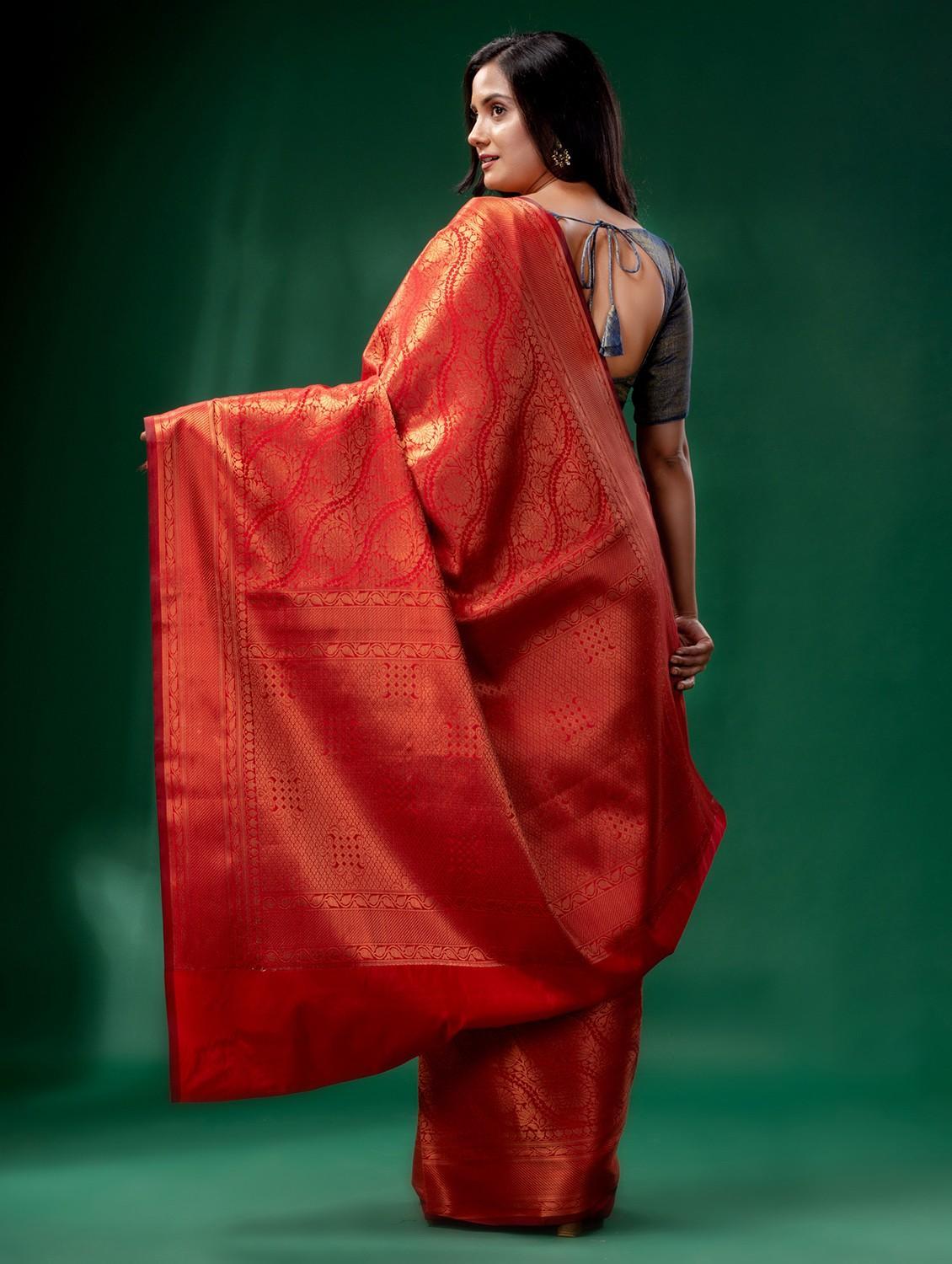 women self design banarasi saree with blouse - 22043951 - Standard Image - 3