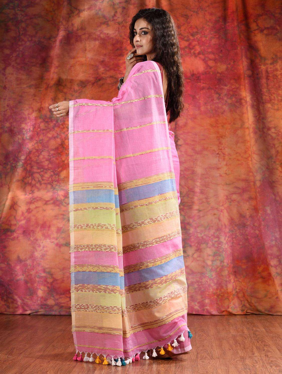 women self design handloom saree with blouse - 22043985 -  Standard Image - 3