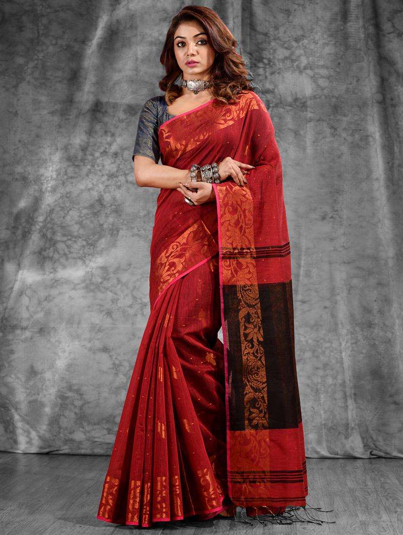 women self design handloom saree with blouse - 22043990 -  Zoom Image - 0
