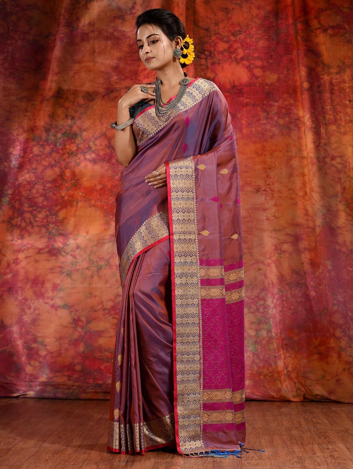 women self design southern silk saree with blouse - 22044021 - Zoom Image - 0