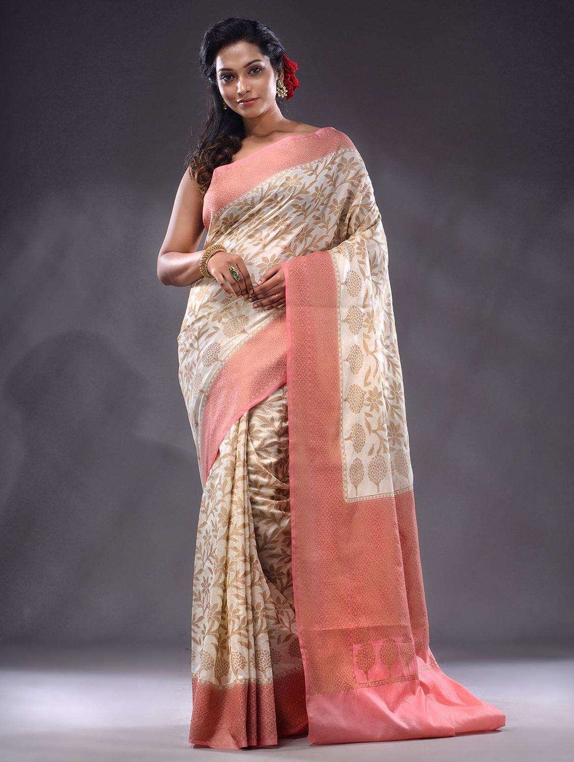 women self design bordered saree with blouse - 22044048 - Zoom Image - 0