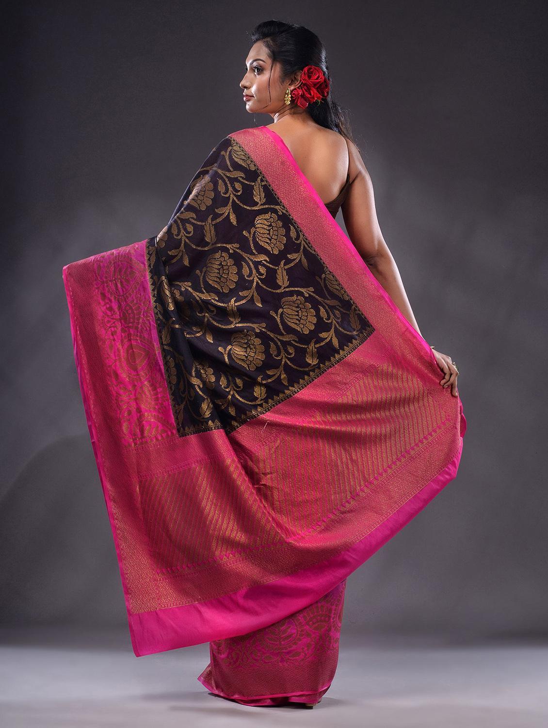 women self design bordered saree with blouse - 22044057 - Standard Image - 3