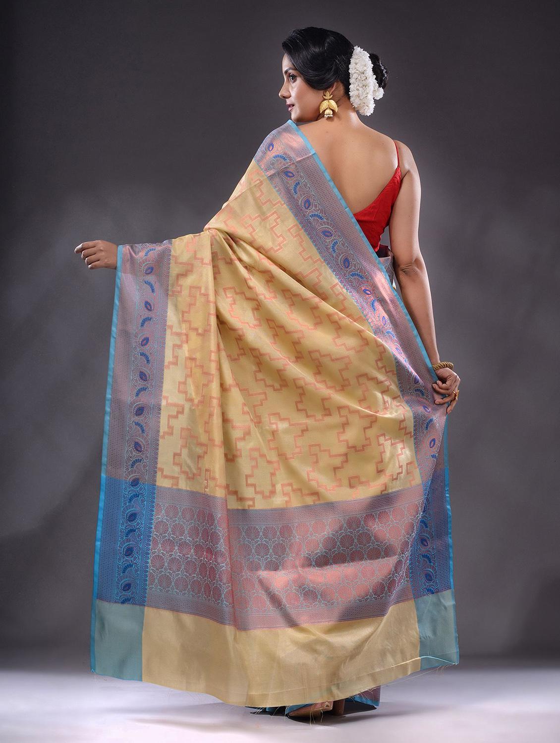 women self design bordered saree with blouse - 22044074 - Standard Image - 3