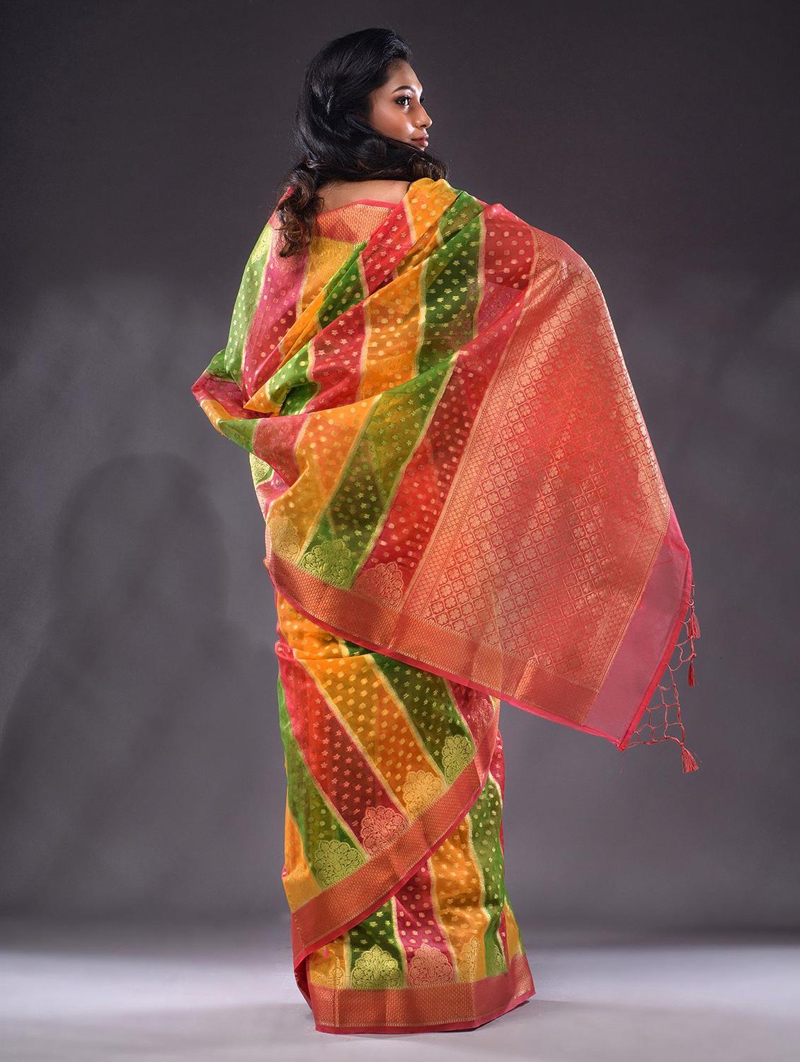 women self design handloom saree with blouse - 22044093 - Standard Image - 3