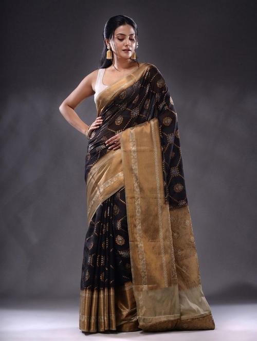 women self design bordered saree with blouse - 22044100 -  Standard Image - 0