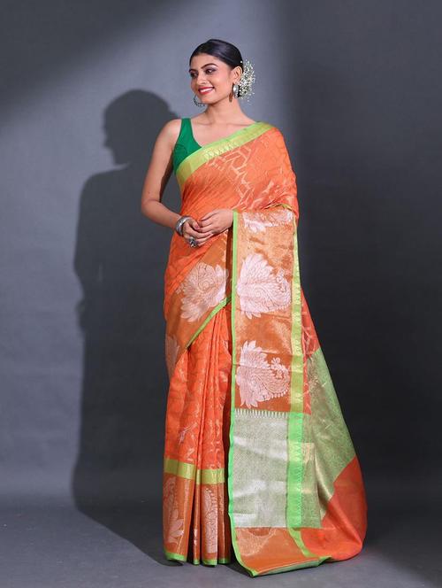 women self design bordered saree with blouse - 22044133 - Standard Image - 0