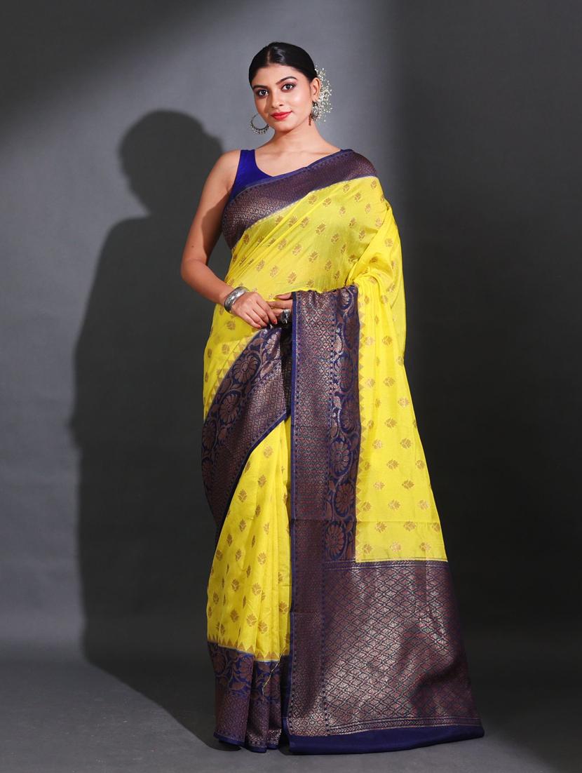 women self design bordered saree with blouse - 22044174 -  Zoom Image - 0