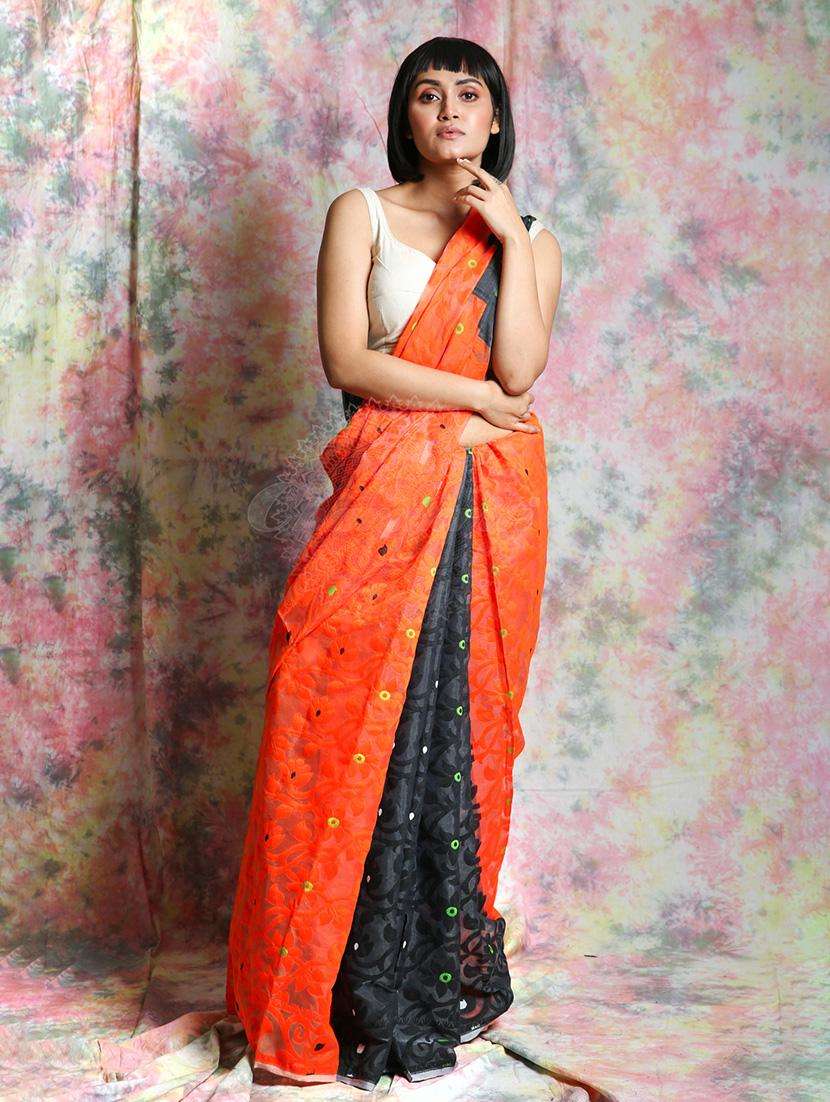 women self design handloom saree