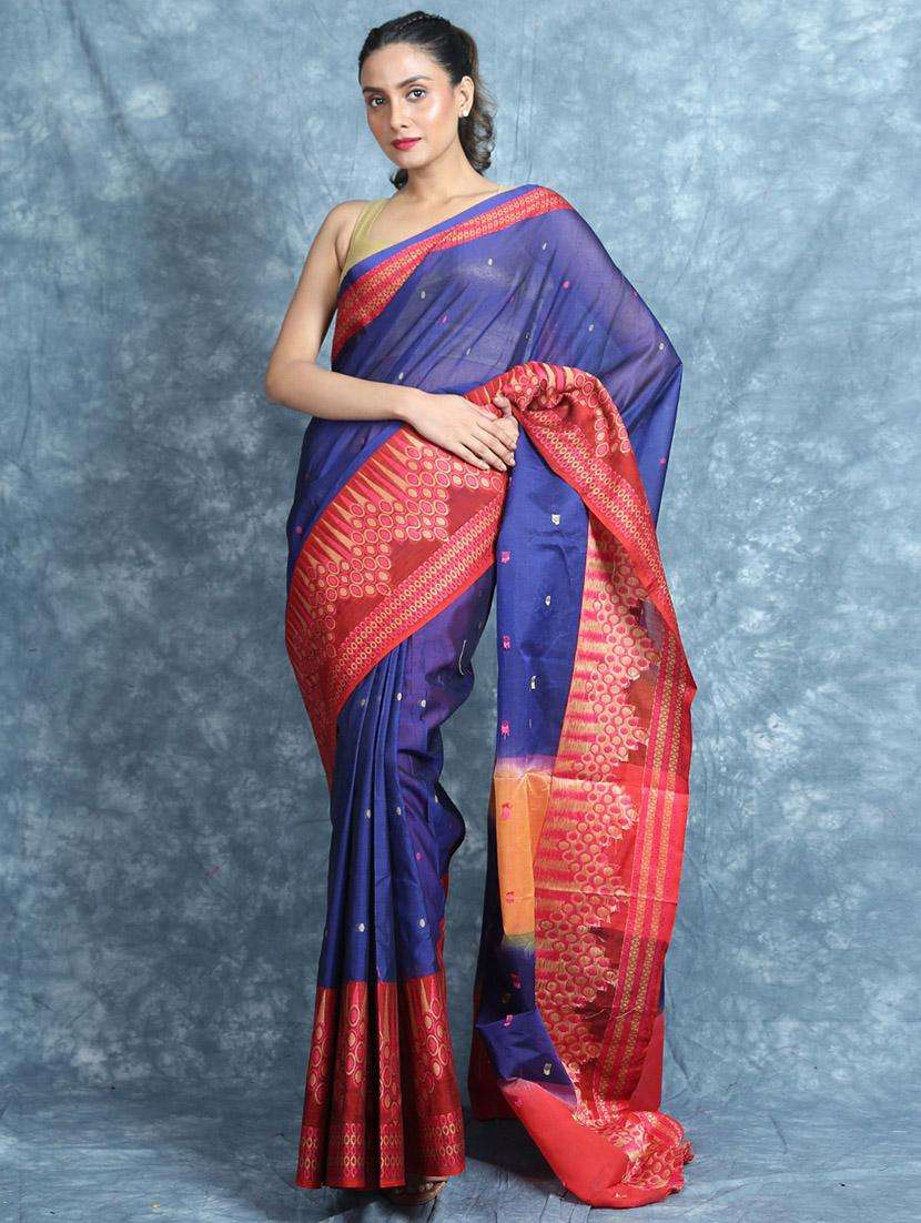 women self design handloom saree with blouse